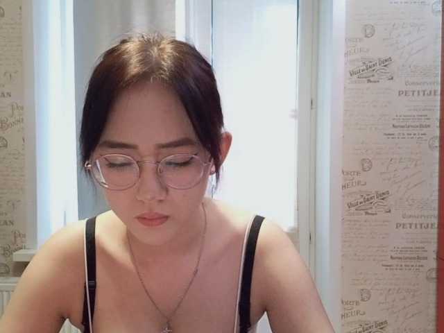 MyrleHenggeler live cam on BongaCams