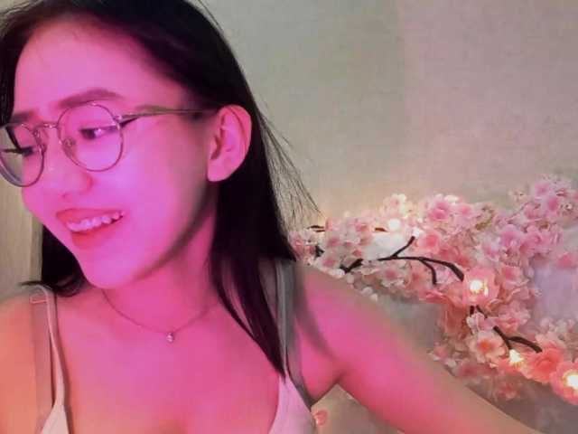 MyrleHenggeler live cam on BongaCams