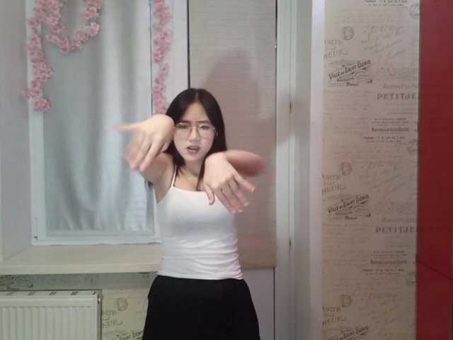 MyrleHenggeler live cam on BongaCams