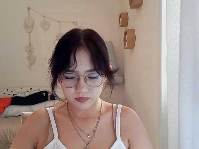 MyrleHenggeler live cam on BongaCams