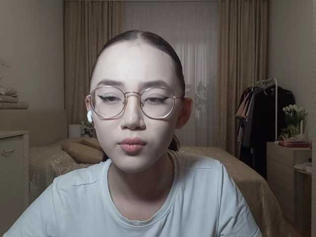 MyrleHenggeler live cam on BongaCams
