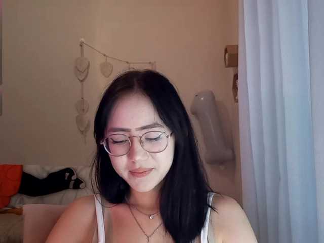 MyrleHenggeler live cam on BongaCams