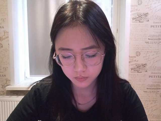 MyrleHenggeler live cam on BongaCams