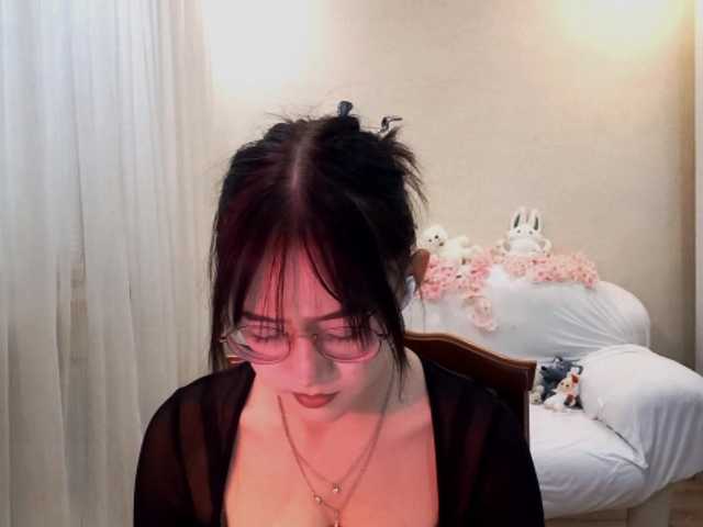 MyrleHenggeler live cam on BongaCams