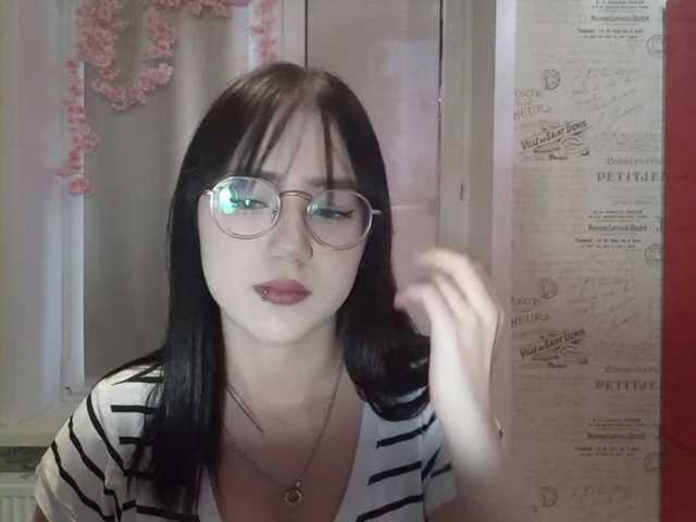 MyrleHenggeler live cam on BongaCams