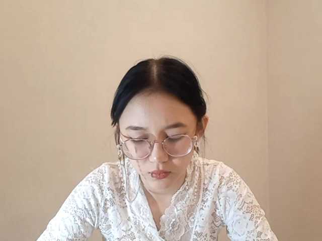 MyrleHenggeler's BongaCams show and profile