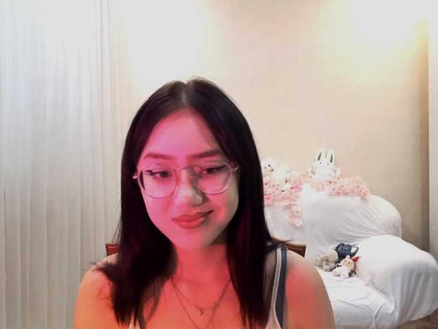 MyrleHenggeler live cam on BongaCams