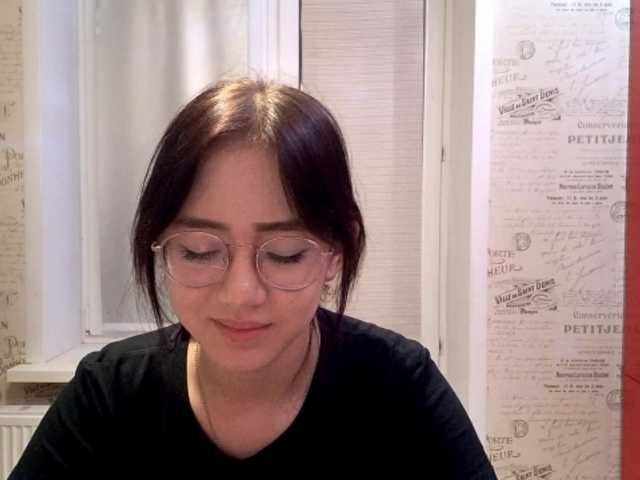 MyrleHenggeler live cam on BongaCams