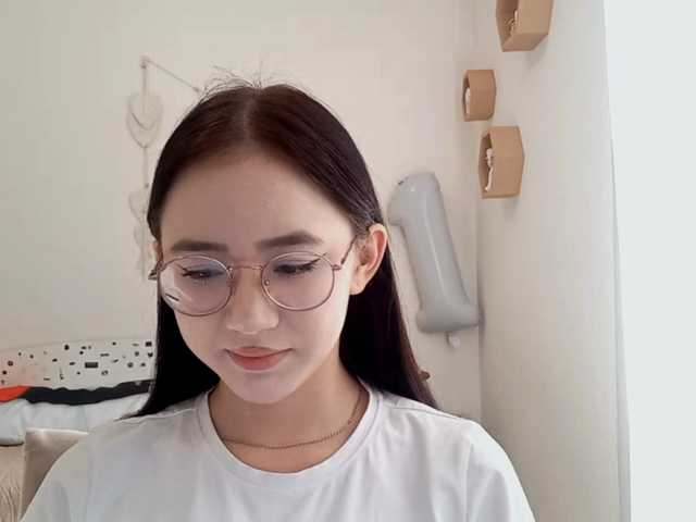MyrleHenggeler live cam on BongaCams