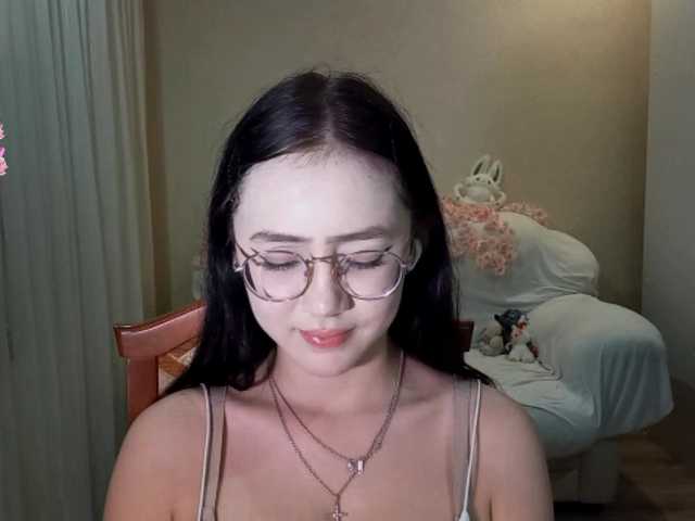 MyrleHenggeler live cam on BongaCams