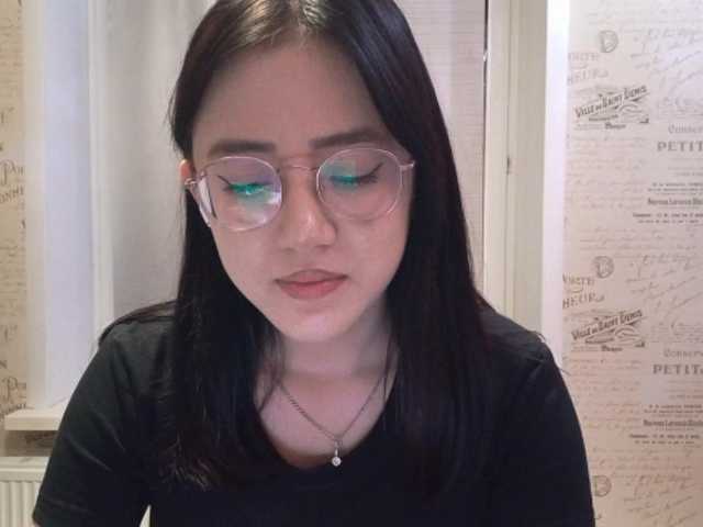MyrleHenggeler live cam on BongaCams