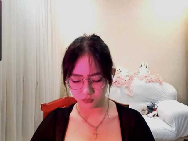 MyrleHenggeler live cam on BongaCams