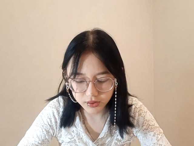 MyrleHenggeler's BongaCams show and profile