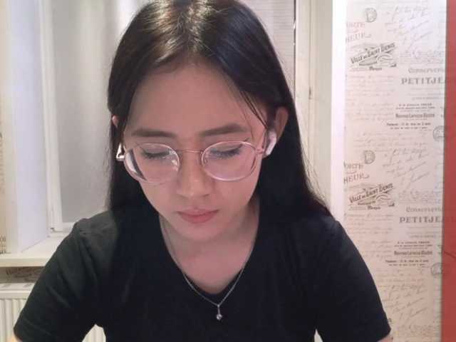 MyrleHenggeler live cam on BongaCams