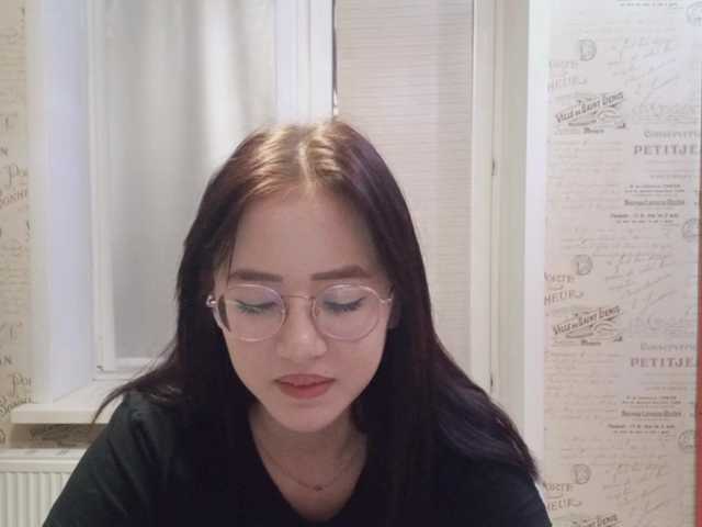 MyrleHenggeler live cam on BongaCams