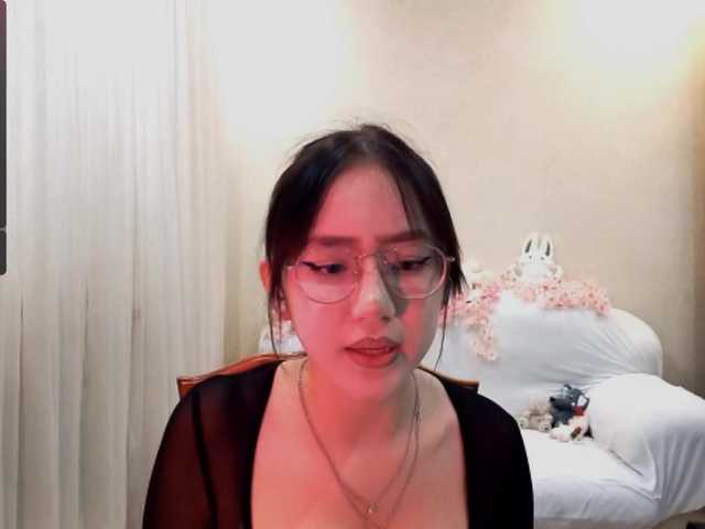 MyrleHenggeler live cam on BongaCams