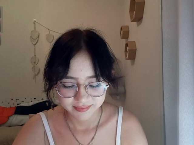 MyrleHenggeler live cam on BongaCams