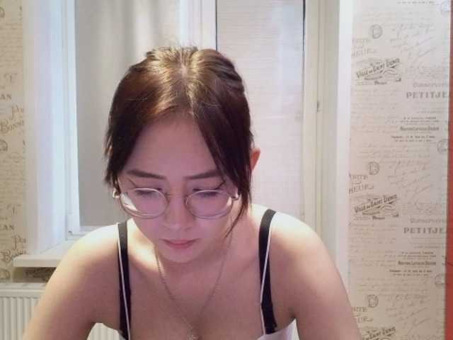 MyrleHenggeler live cam on BongaCams