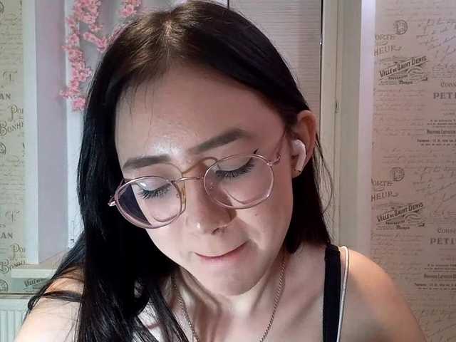 MyrleHenggeler live cam on BongaCams