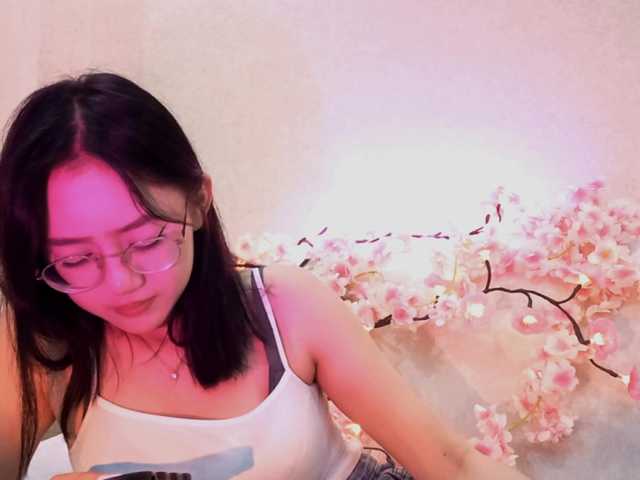 MyrleHenggeler live cam on BongaCams