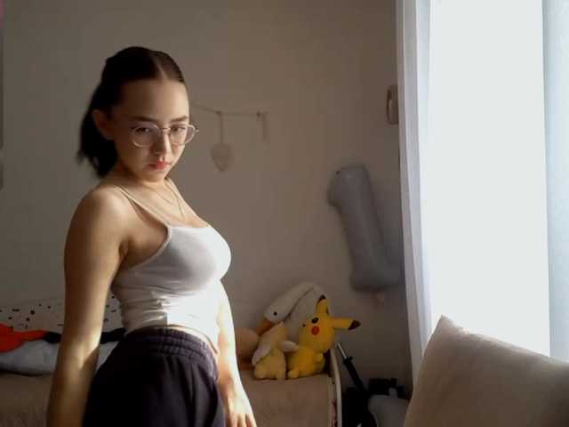 MyrleHenggeler live cam on BongaCams