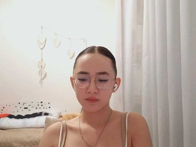 MyrleHenggeler live cam on BongaCams