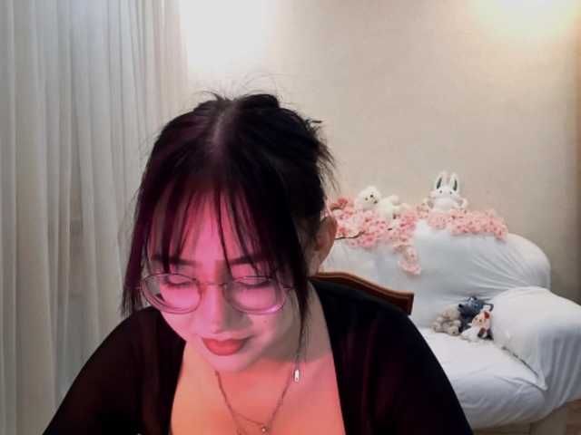 MyrleHenggeler live cam on BongaCams