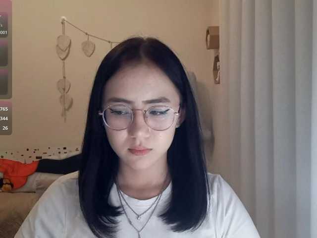 MyrleHenggeler live webcam show