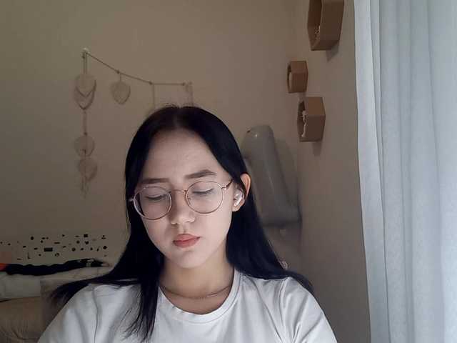 MyrleHenggeler live cam on BongaCams