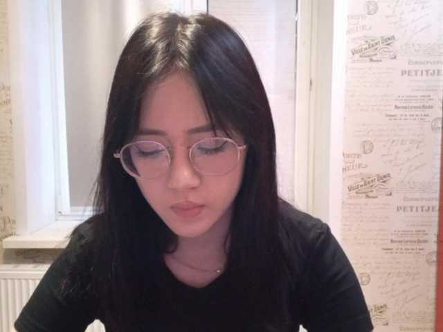 MyrleHenggeler live cam on BongaCams