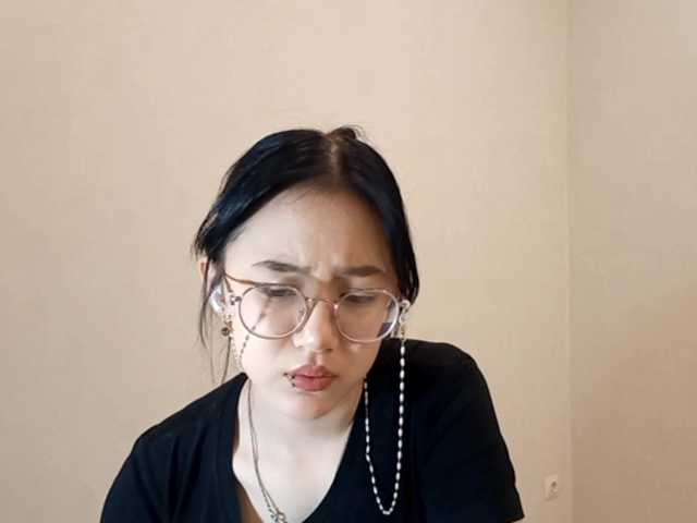 MyrleHenggeler's BongaCams show and profile