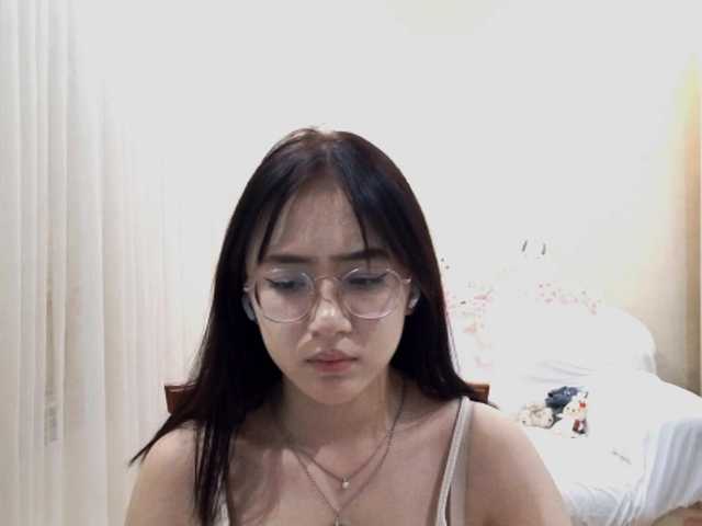 MyrleHenggeler live cam on BongaCams
