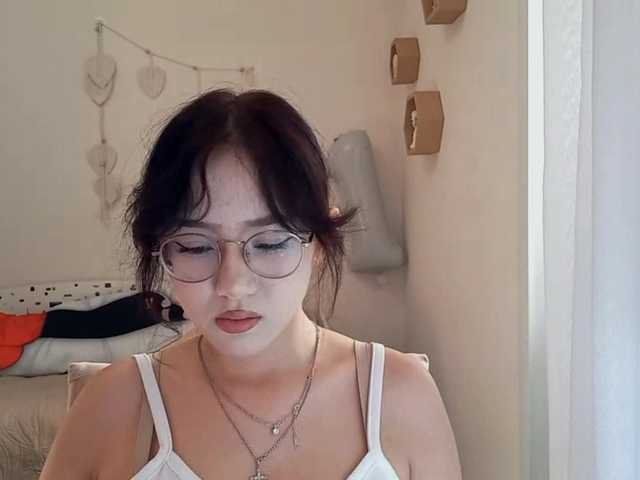 MyrleHenggeler live cam on BongaCams