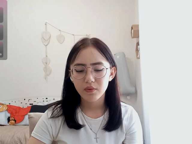 MyrleHenggeler live webcam show