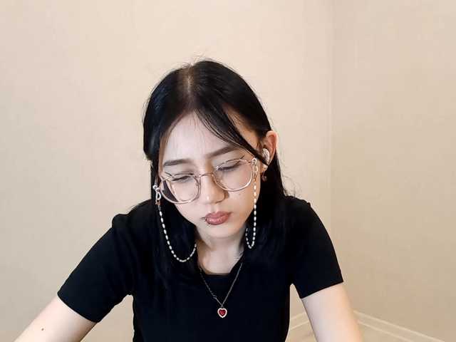 MyrleHenggeler's BongaCams show and profile