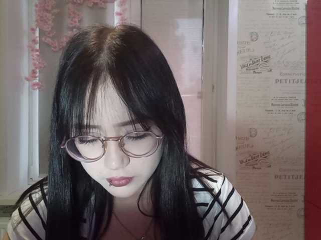 MyrleHenggeler live cam on BongaCams