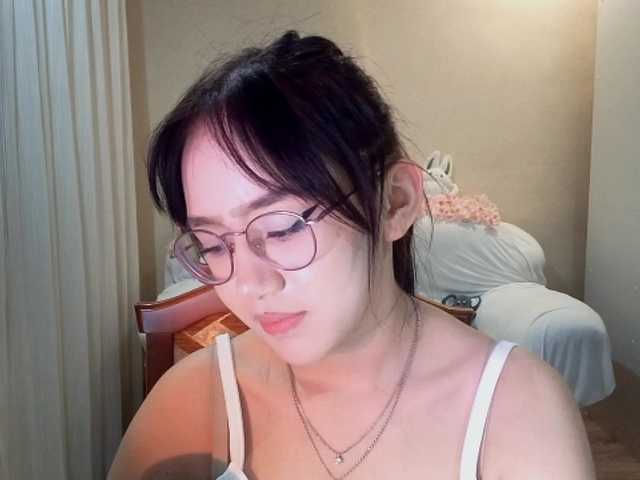 MyrleHenggeler live cam on BongaCams