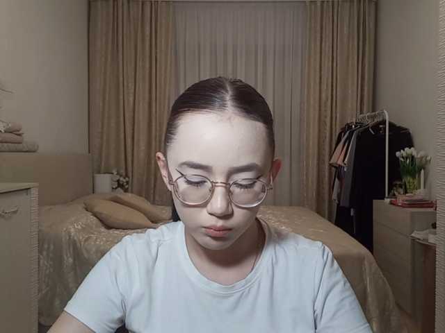 MyrleHenggeler live cam on BongaCams