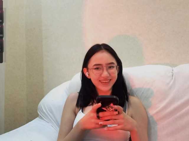 MyrleHenggeler live cam on BongaCams