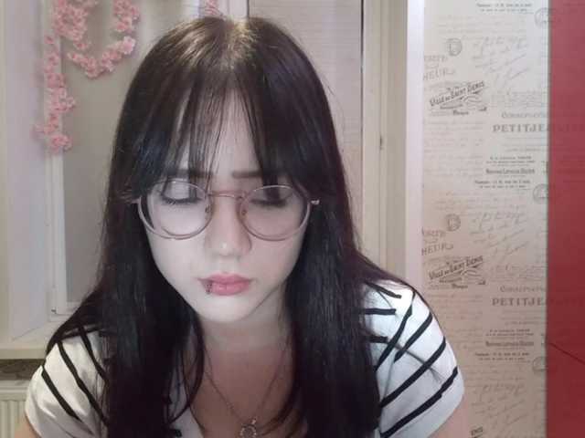 MyrleHenggeler live cam on BongaCams