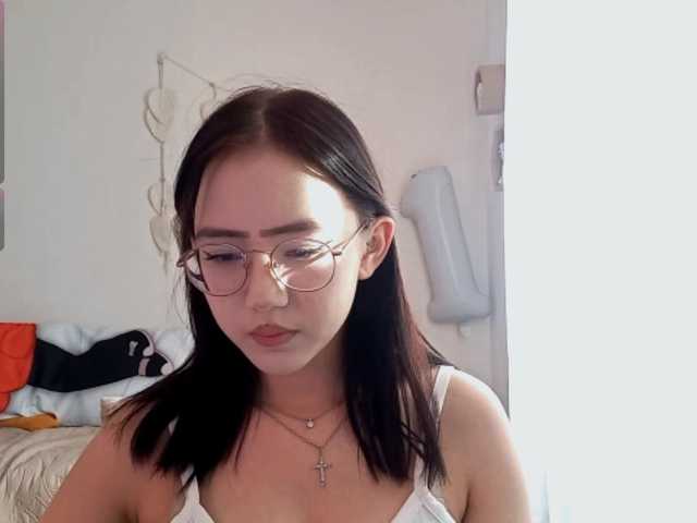 MyrleHenggeler live cam on BongaCams