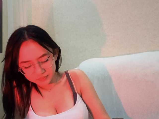 MyrleHenggeler live cam on BongaCams