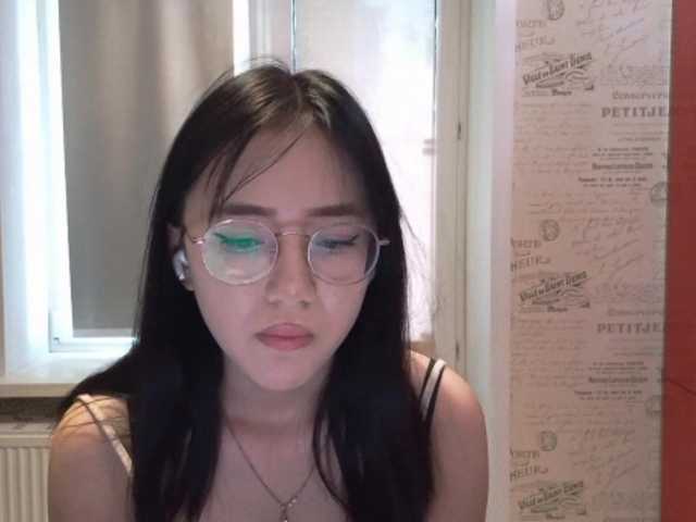 MyrleHenggeler live cam on BongaCams