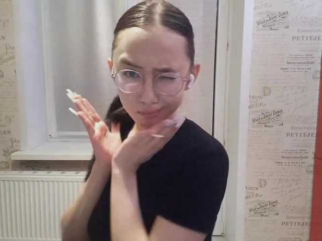 MyrleHenggeler live cam on BongaCams