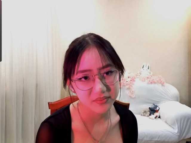 MyrleHenggeler live cam on BongaCams