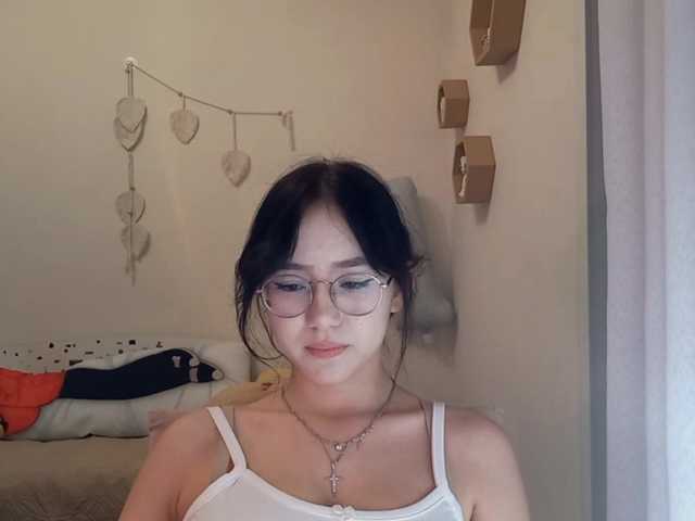 MyrleHenggeler live cam on BongaCams