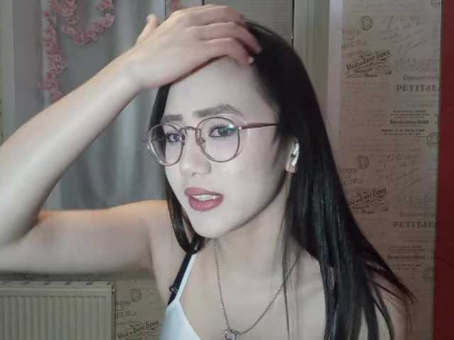 MyrleHenggeler live cam on BongaCams