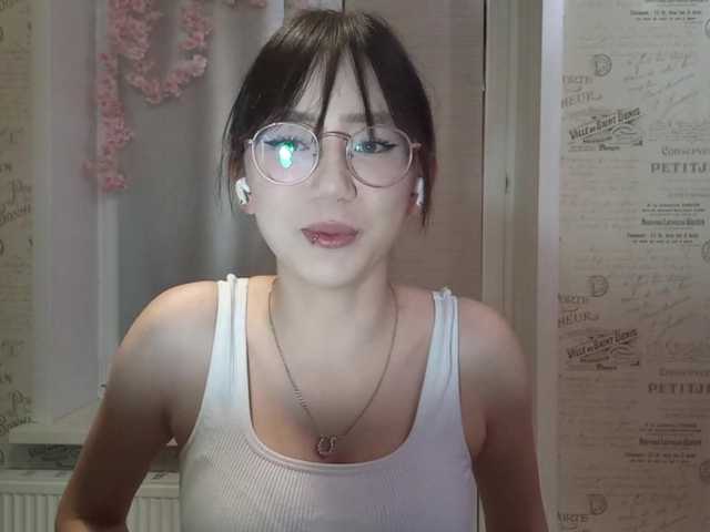 MyrleHenggeler live cam on BongaCams