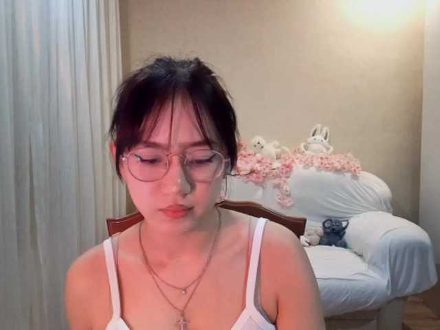 MyrleHenggeler live cam on BongaCams