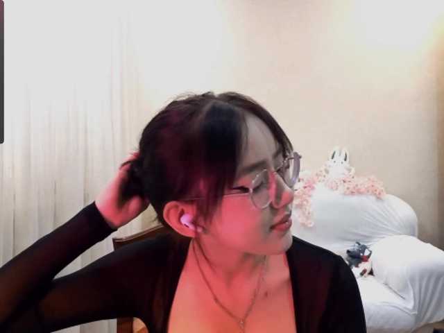 MyrleHenggeler live cam on BongaCams